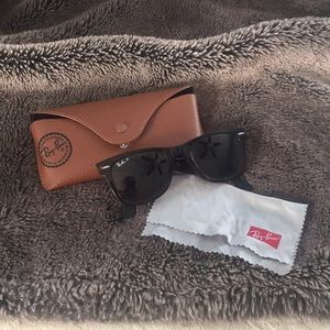 Ray-ban wayfarer polarized sunglasses